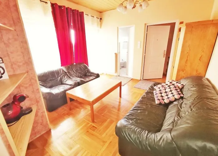 Poirot Balcony * Erd